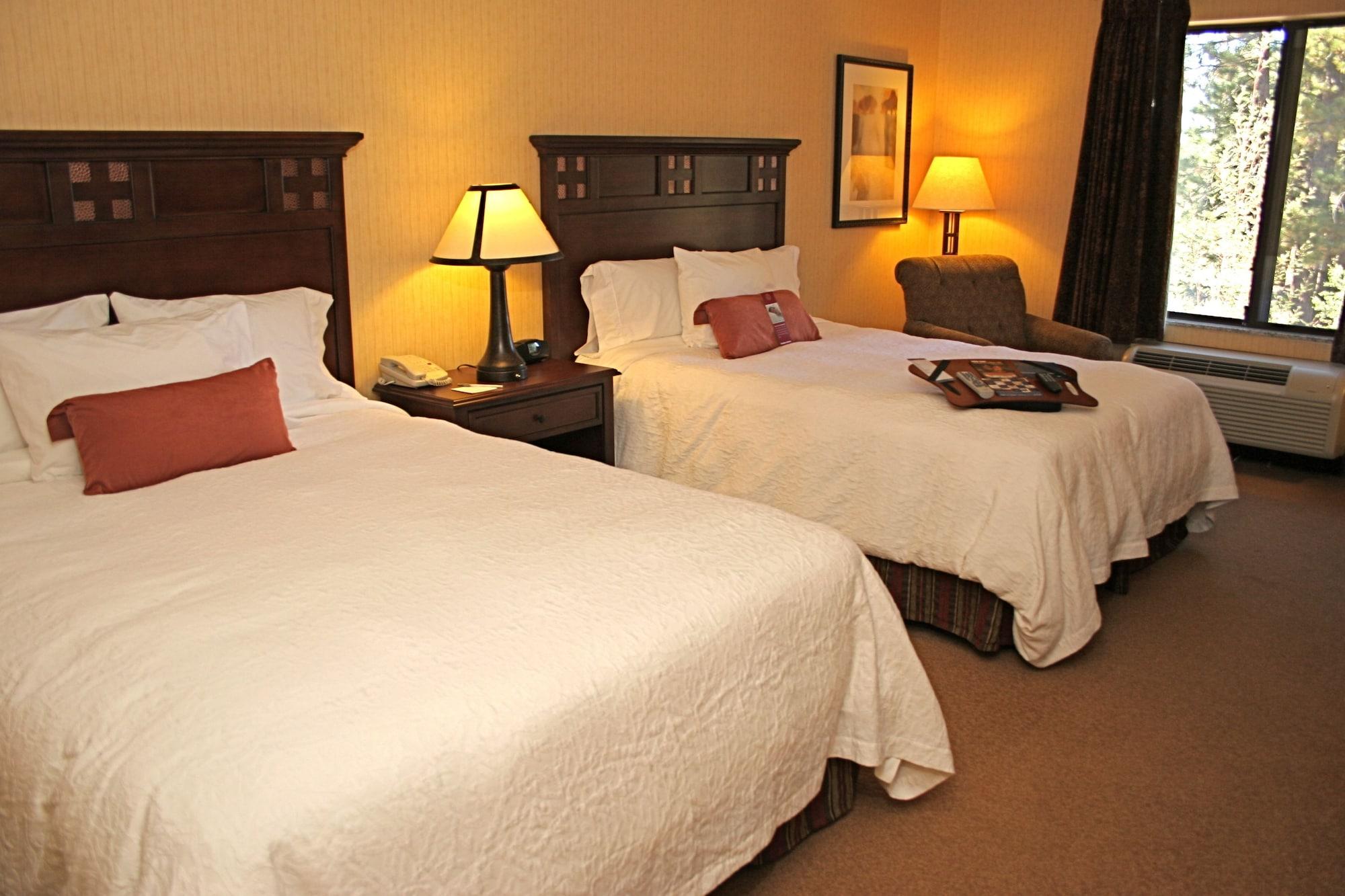 Hampton Inn & Suites Tahoe-Truckee Exteriör bild