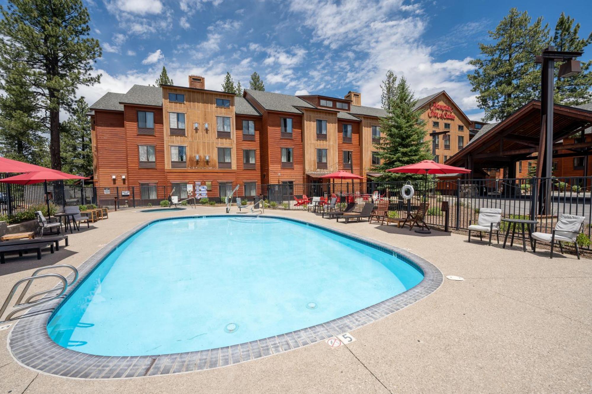 Hampton Inn & Suites Tahoe-Truckee Exteriör bild