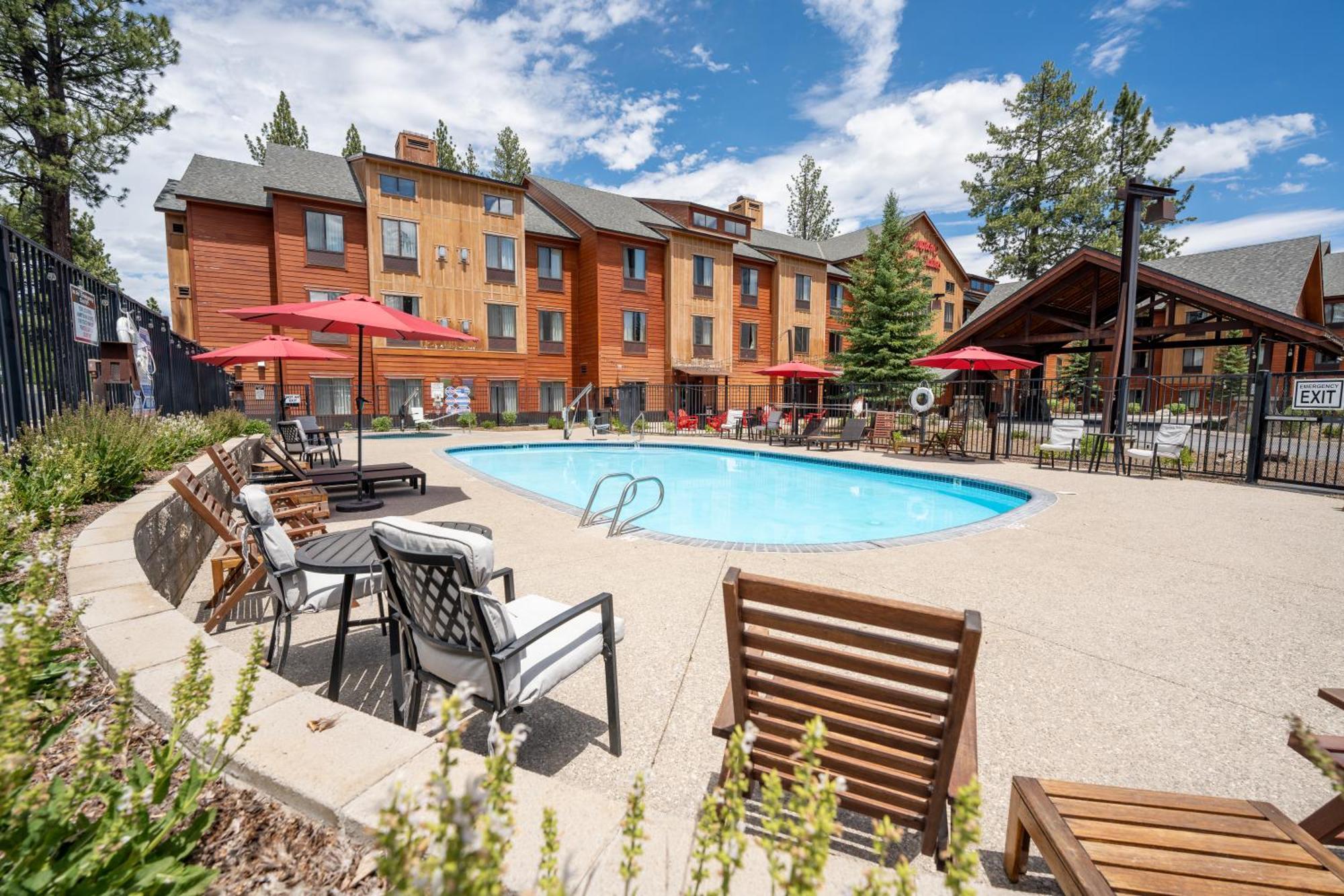 Hampton Inn & Suites Tahoe-Truckee Exteriör bild