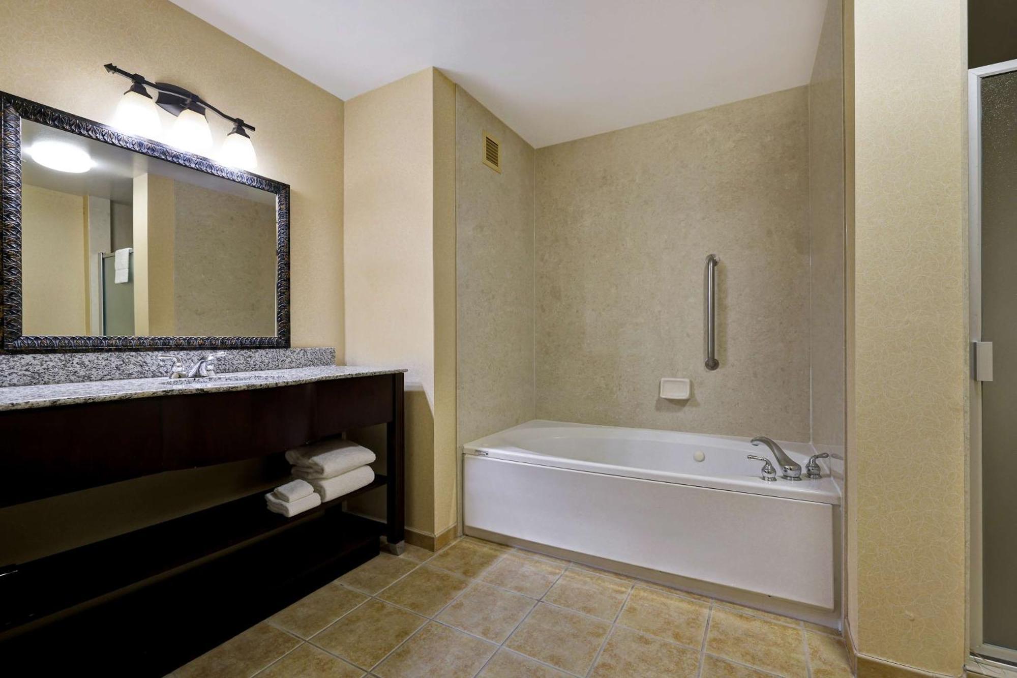Hampton Inn & Suites Tahoe-Truckee Exteriör bild