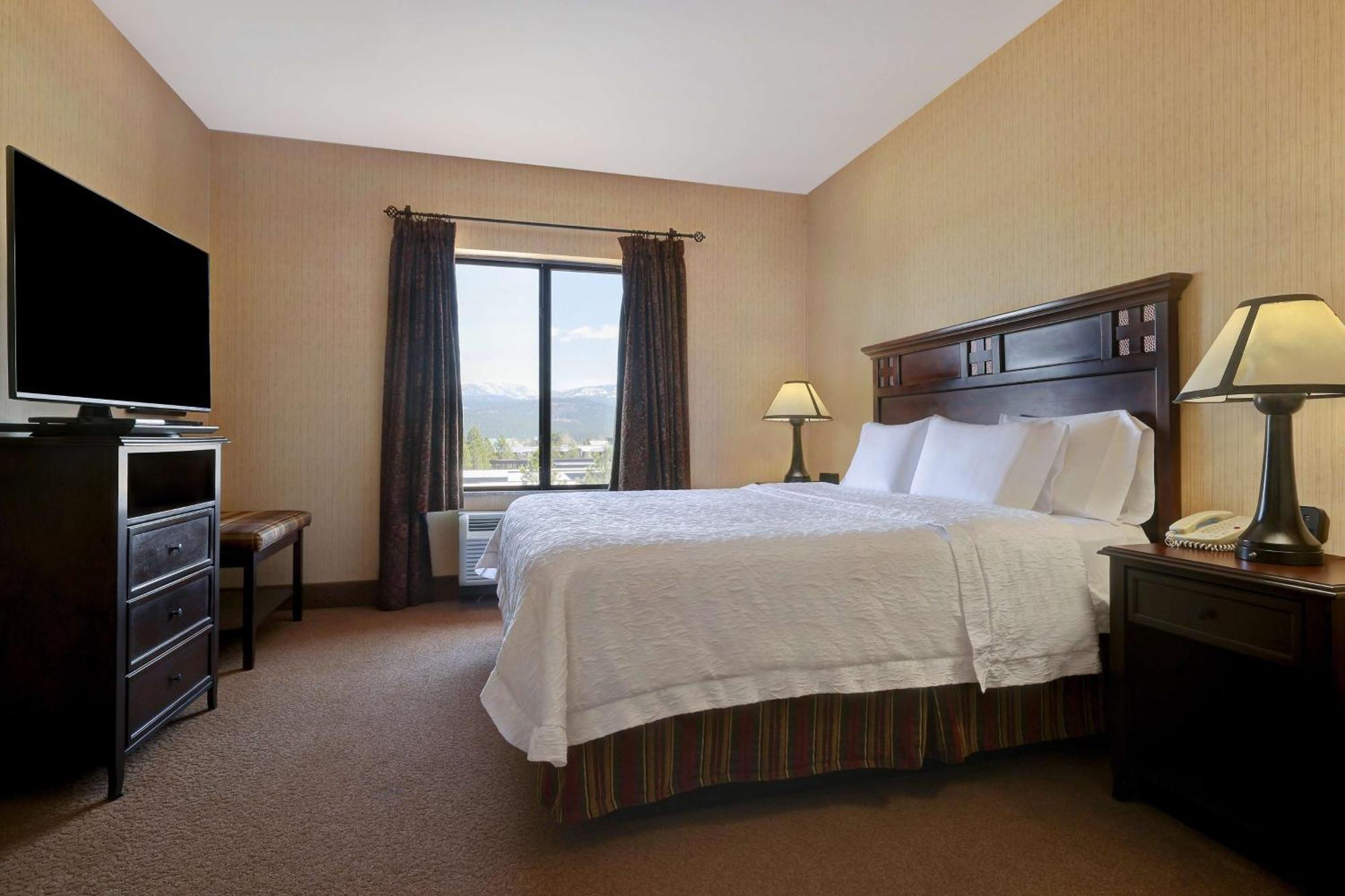 Hampton Inn & Suites Tahoe-Truckee Exteriör bild